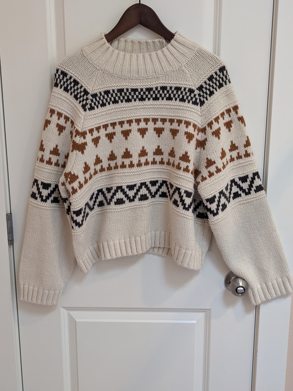 Universal Thread Cream Fair Isle Crewneck Sweater with Brown & Black Accents
